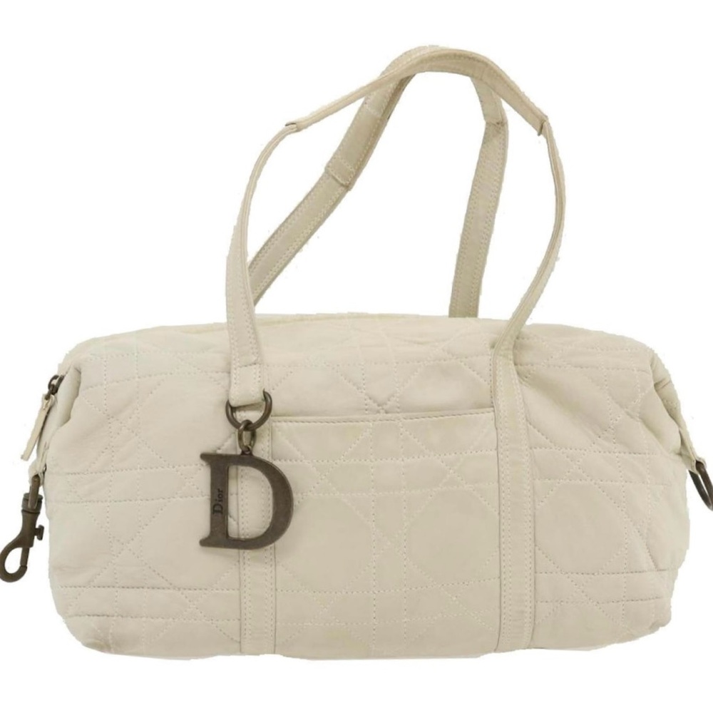 🥳 Leather Christian Dior Hand Bag. The softest White lamb leather. Super nice!!!